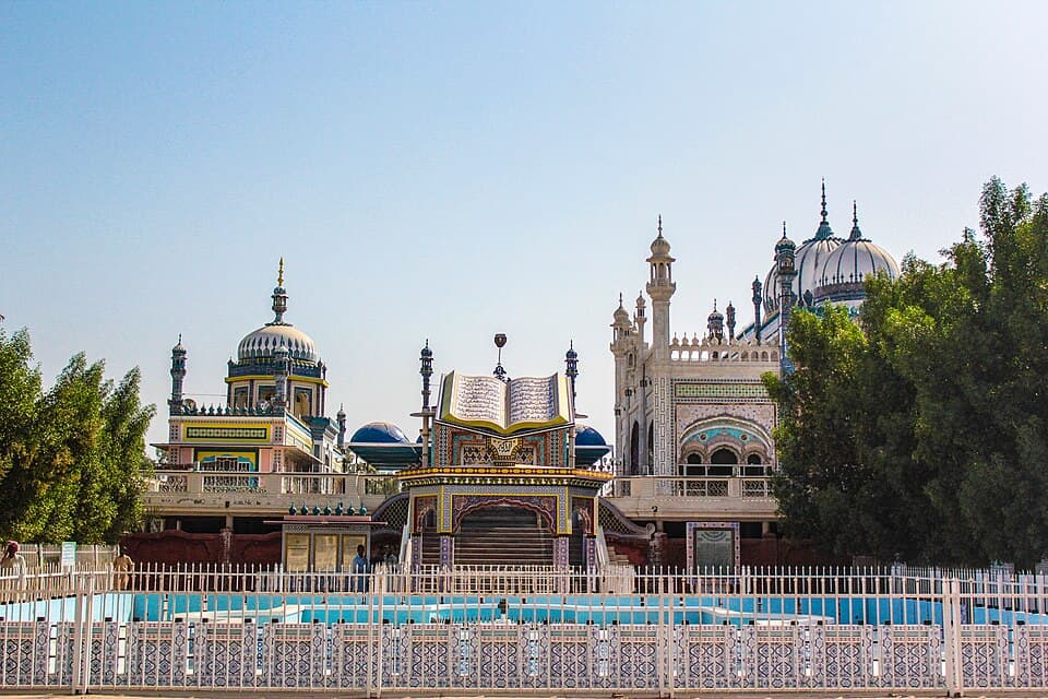 Rahim Yar Khan — rent a car