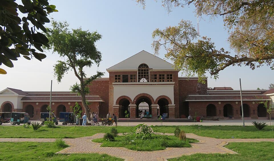 Sahiwal — rent a car